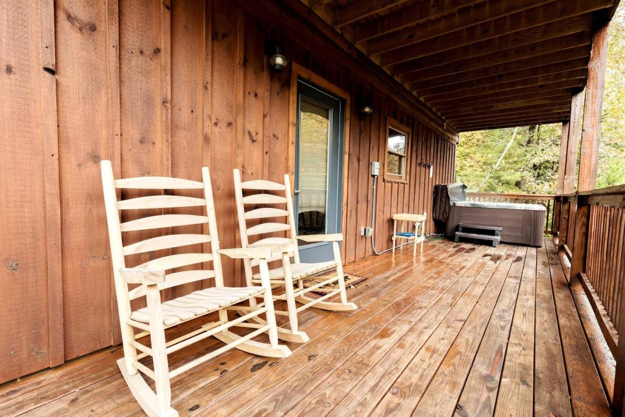 Villa Smoky Mtn Hideaway - Cabin W/ Hot Tub & Pool Table à Sevierville Extérieur photo