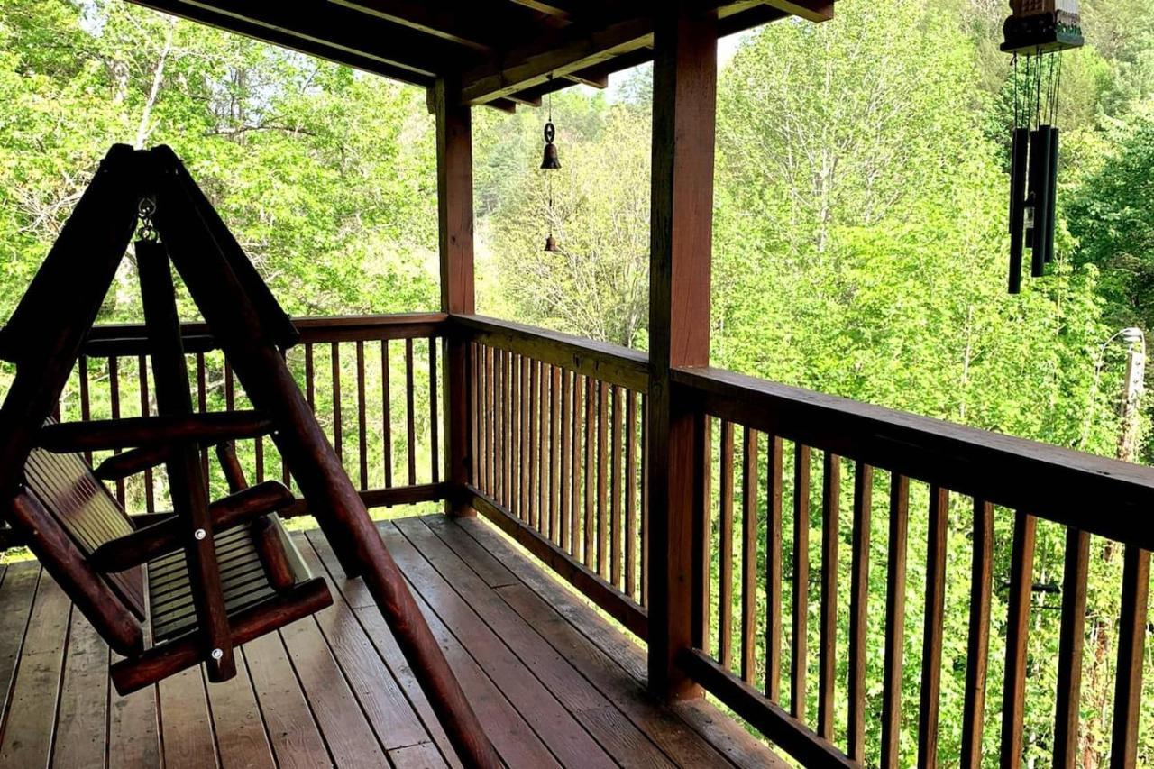 Villa Smoky Mtn Hideaway - Cabin W/ Hot Tub & Pool Table à Sevierville Extérieur photo