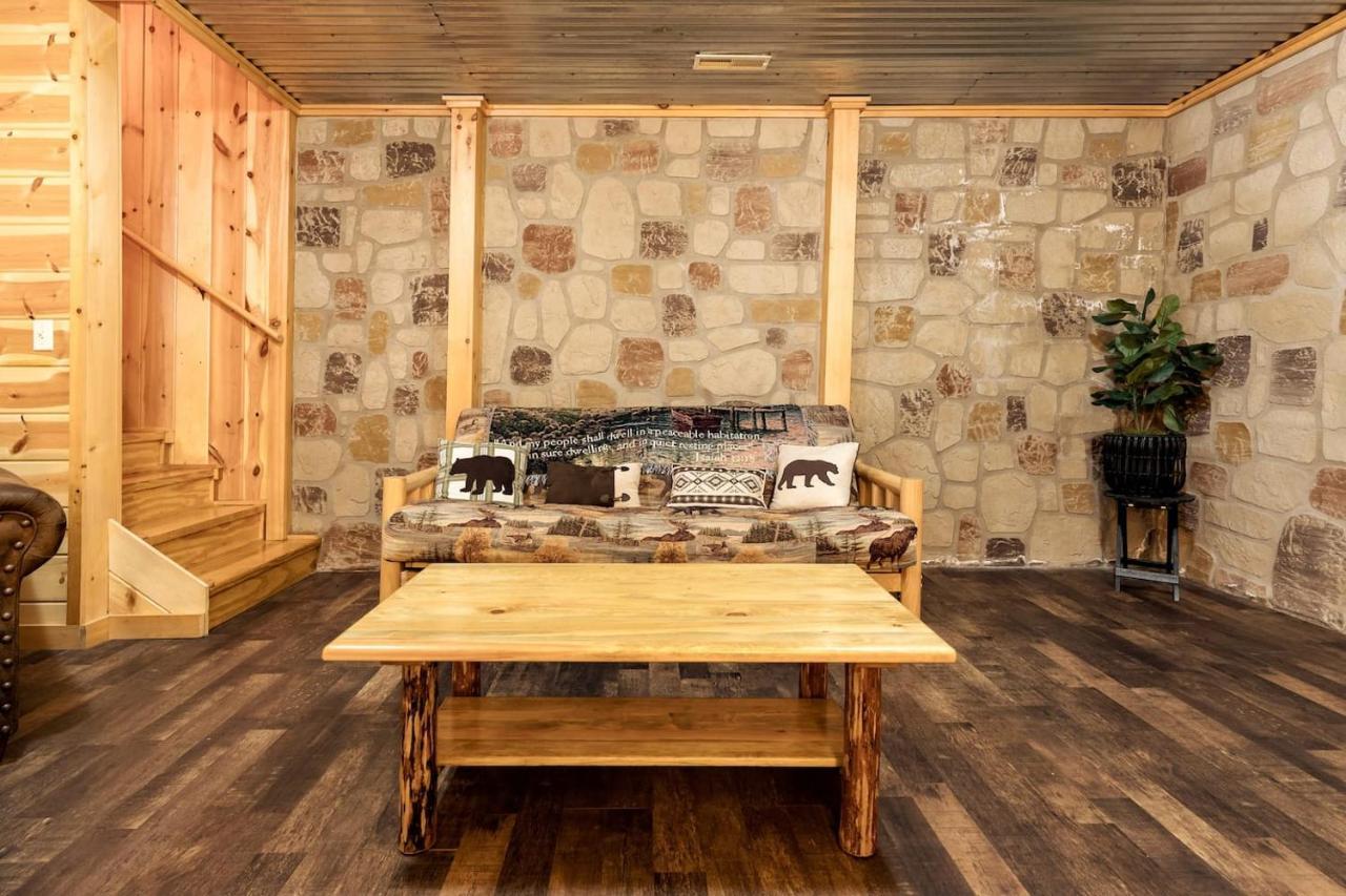 Villa Smoky Mtn Hideaway - Cabin W/ Hot Tub & Pool Table à Sevierville Extérieur photo